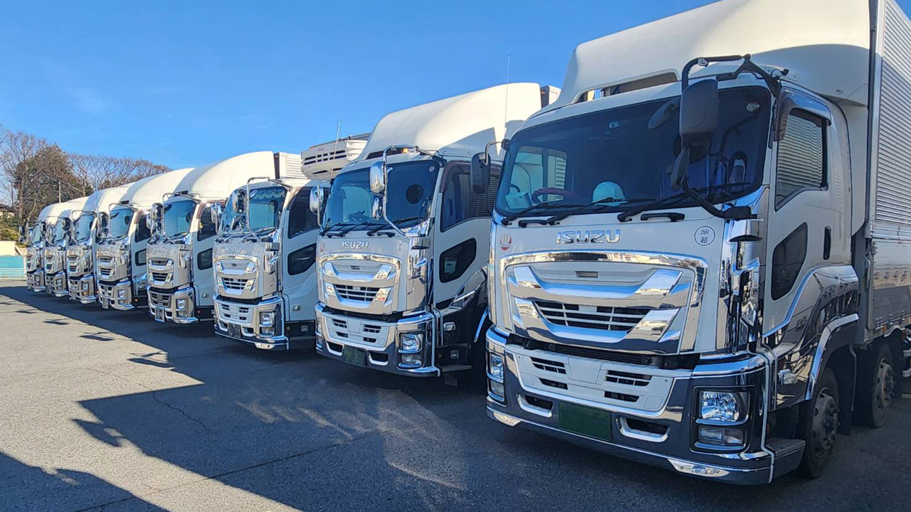大型ウイング車